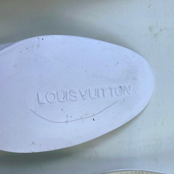 COPY - Authentic Louis Vuitton Grey Suede Slip On Shoes Sz 6.5 (37) great condi… - Picture 2 of 9